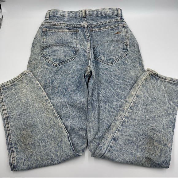 Vintage Chic High Waisted Acid Wash Jeans - Picture 7 of 10